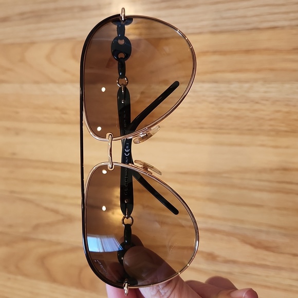 Gucci Sunglasses - Picture 1 of 7
